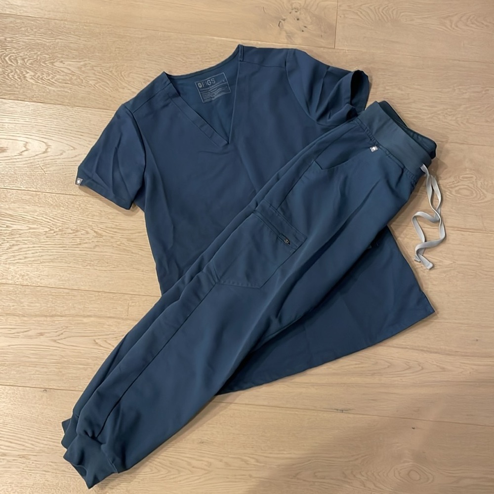 Figs Dark Harbour Scrub Set (Small)